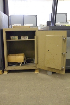 3024 Amsec C Rate Steel Plate Security Safe